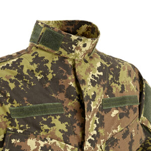 Defcon 5 uniforme vegetata da combattimento